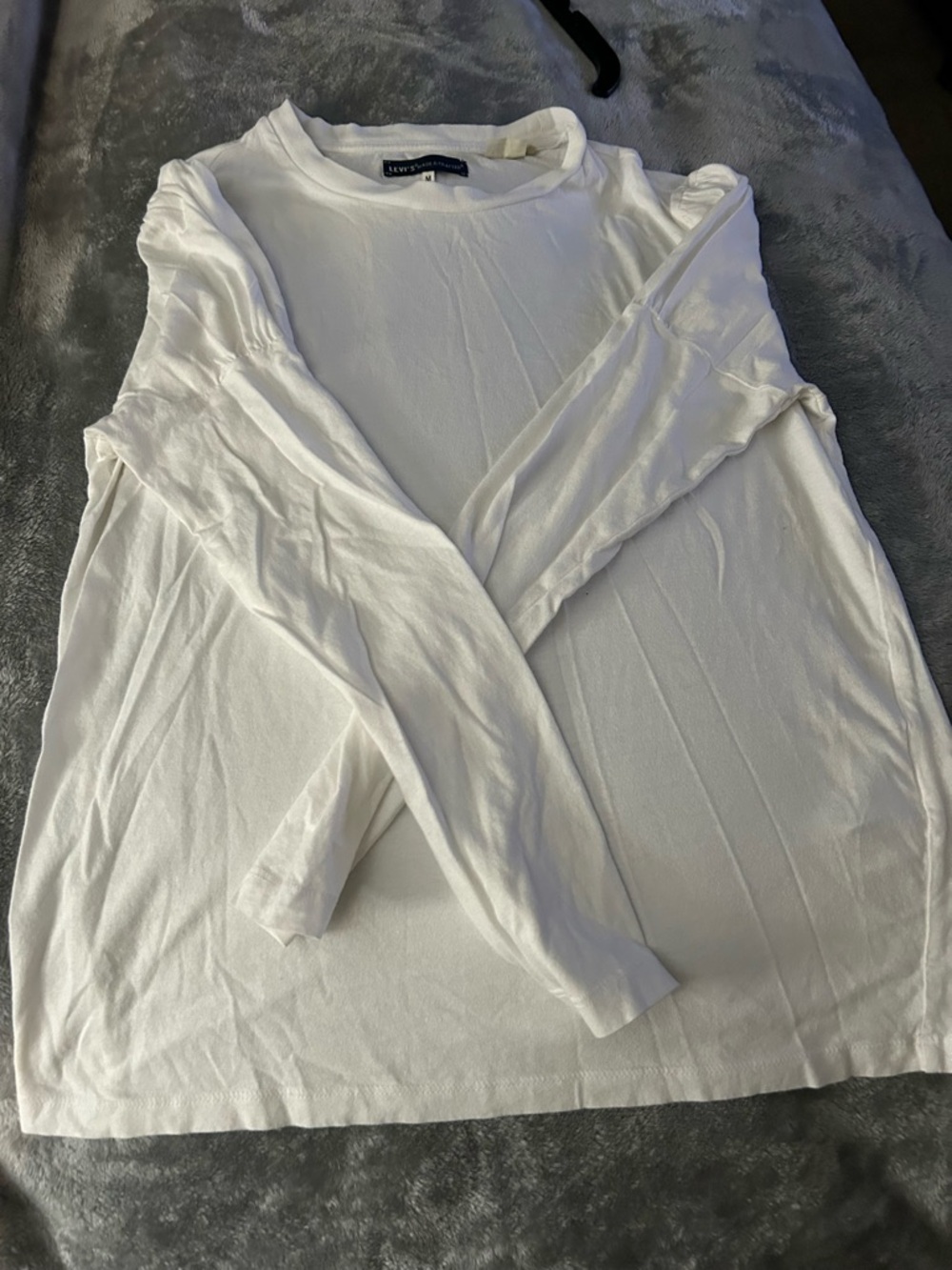 Levi's White Puff sleeve Long Tee Shirt